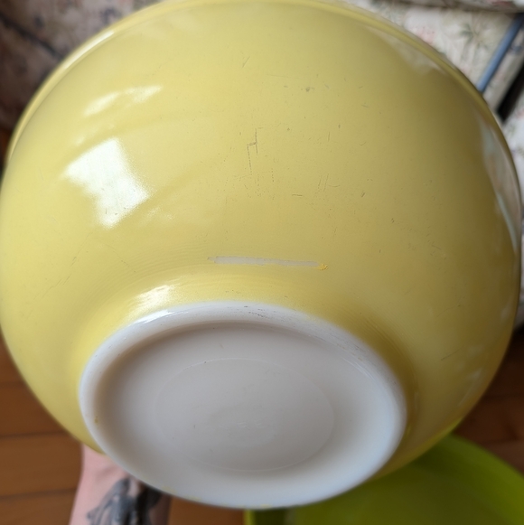 Vtg 10" Pyrex Mixing Bowl *Read* - Picture 3 of 11